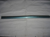 фото thumb №1, Молдинг средняя дверь левый перед audi a8 d2 4d0853951