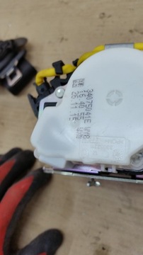 фото thumb №9, Audi a7 4g8 c7 рестайлинг 2015- ремни перед з napinaniem 4g8857705h 4g8857706p