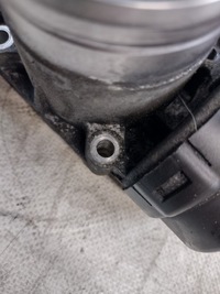 фото thumb №8, Дроссельная заслонка mercedes w168 1,6b a1661410225