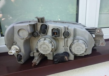 фото thumb №5, Kia carnival 1 i лампа передняя левая фара перед водителя