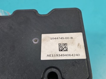 фото thumb №8, Насос abs tesla модель 3 2017- 1103541-00-a 1044745-00-b 2265106527