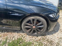 фото thumb №1, Jaguar xe xe-r r-sport x760 правый крыло перед передний