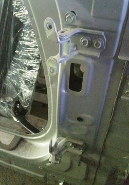 фото thumb №1, Infiniti m37 m30d петля дверь перед зад крепление