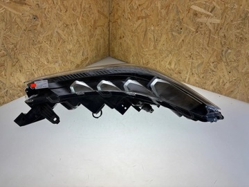 фото thumb №10, Toyota corolla cross 2022 лампи передні