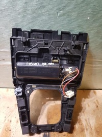 фото thumb №2, Пепельница рамка коробки передач vw passat b8 3g2863284