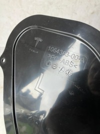Заглушка накладка дверь левый задний  tesla model s 1064363-00 Цена, фото thumb