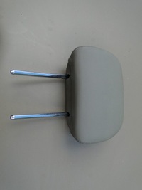 фото thumb №1, Mercedes w218 cls підголівник задній сидіння