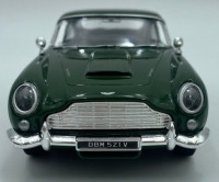 Aston Martin DB5 1:24 модель Motormax 79375 зеленый