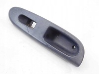 фото thumb №3, 15/17 renault clio накладка обшивка двері p.przód