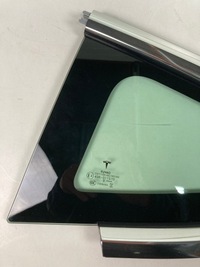 фото thumb №4, Скло кузовна ліва tesla 3