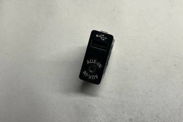 фото thumb №11, Додатковий з'єднувач мультимедіа aux/usb bmw 7 f01, f02 9237653 4.4l