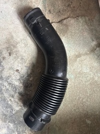 фото thumb №1, Peugeot 308 iii труба шланг повітря 9810920980