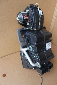 фото thumb №5, Отопитель обдув задняя vw atlas 3qf820003g new