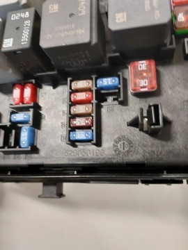 фото thumb №6, Коробка предохранителей opel insignia a 529050199 544949969 1327588308