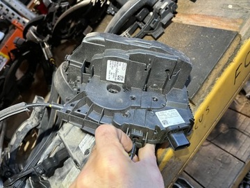 фото thumb №1, Замок двері зсувних правих ford transit custom 5 контактів kk21-v264a00-ar