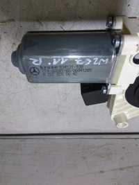 фото thumb №6, Двигунчик скла двері лівий amg gt 190 a2078200642