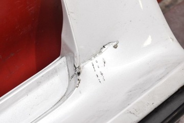 фото thumb №5, Накладка пороговая правая белая toyota yaris 4 iv gr 3d hb 20-21