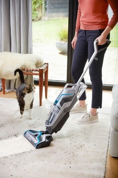 Вертикальный пылесос BISSELL CrossWave Cordless 2582Q