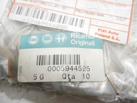 фото thumb №7, Клипса кронштейн дверь fiat croma оригинальный номер 5944525