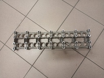 КОРПУС ПОДШИПНИКА + РАСПРЕДВАЛ MERCEDES OM648