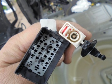 фото thumb №16, Крышка багажника зад задняя камера citroen c4 3 iii 23r. код evlc комплектная