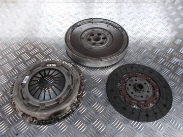 фото thumb №1, Ford focus mk3 c-max mk2 колесо двомасовий 1.5 tdci рестайлінг 2015r