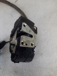 фото thumb №3, Замок дверь правый задняя infiniti q50 13-