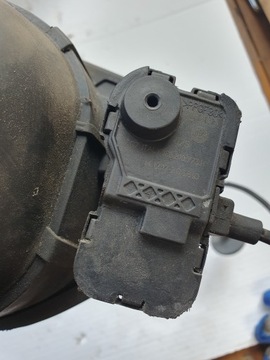 фото thumb №5, Vw golf vii универсал крышка заливка топлива 5g9809857 5c6810773h kpl