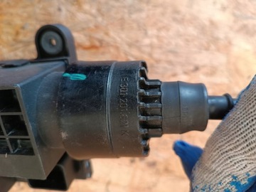 фото thumb №8, Гальмо ручний електричний e301-202-082 maserati ghibli iii 2013-