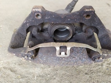 фото thumb №6, Mercedes e w212 супорт скоба правий перед