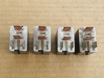 фото thumb №5, Toyota yaris avensis corolla реле 90987-02012