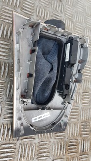 фото thumb №16, Mercedes w211 чехол dekor кожаный автоматическая коробка передач avantgarde