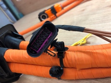 фото thumb №8, Зарядний пристрій кабель гніздо заряджання audi e-tron ccs2 4kl971093t 4ke973737x