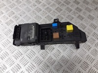 фото thumb №1, Коробка предохранителей opel vectra c 13181983