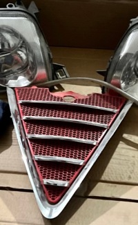 Купить Решётка радиатора решётка радиатора alfa romeo gt ls375457 оригинал, фото thumb