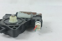 фото thumb №8, Моторчик опускання скло правий задня двері задніх mazda 6 gg gy задній