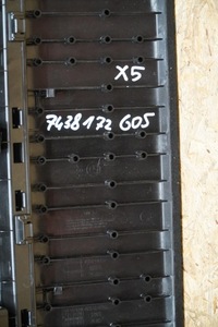 фото thumb №9, Накладка захист поперечина кришки задня замка 7438175 bmw x5 g05 24r оригінал ідеальний стан