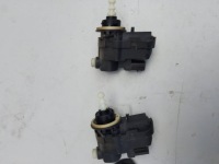 фото thumb №1, Ford ecosport моторчик регулювання лампи світло 90016098