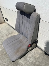 Сиденье правая  пассажира сиденье mercedes w201 190 190e 190d Цена, фото thumb