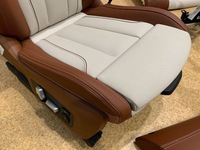 фото thumb №7, Bmw 8 g15 сиденья диван обшивки individual вентиляция jak новое