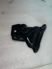 фото thumb №12, Skoda оригінальний номер 6v0821142 кронштейн крила передній p