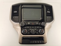 фото thumb №1, Dodge ram 5 v рамка радіо панель консоль середня