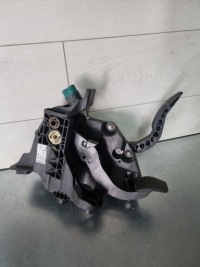 фото thumb №1, Opel vivaro b 2015 педаль гальма 93459474