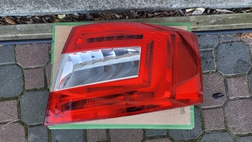 фото thumb №1, Лампа права зад задня skoda octavia iii лампа правий зад octavia 5e5945096a