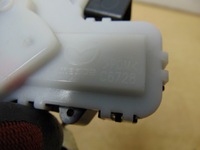 фото thumb №9, Замок крышки багажника mazda 5 ii cw 2010-