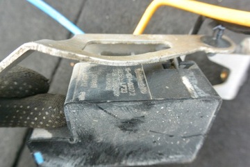 фото thumb №6, Распределитель пневматика подвешивание tesla модель s