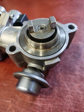 фото thumb №8, Насос пального mercedes w207 w204 cgi a2710702201