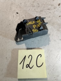 фото thumb №1, Opel astra g 90566302 пластик бардачок