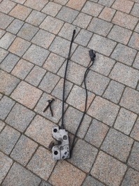 фото thumb №1, Замок капота fabia iii 6v0823509d гвинти