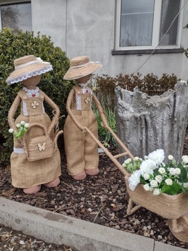 DEKORACJA-FIGURKA OGRODOWA PANI OGRODNIK +GRATIS ja